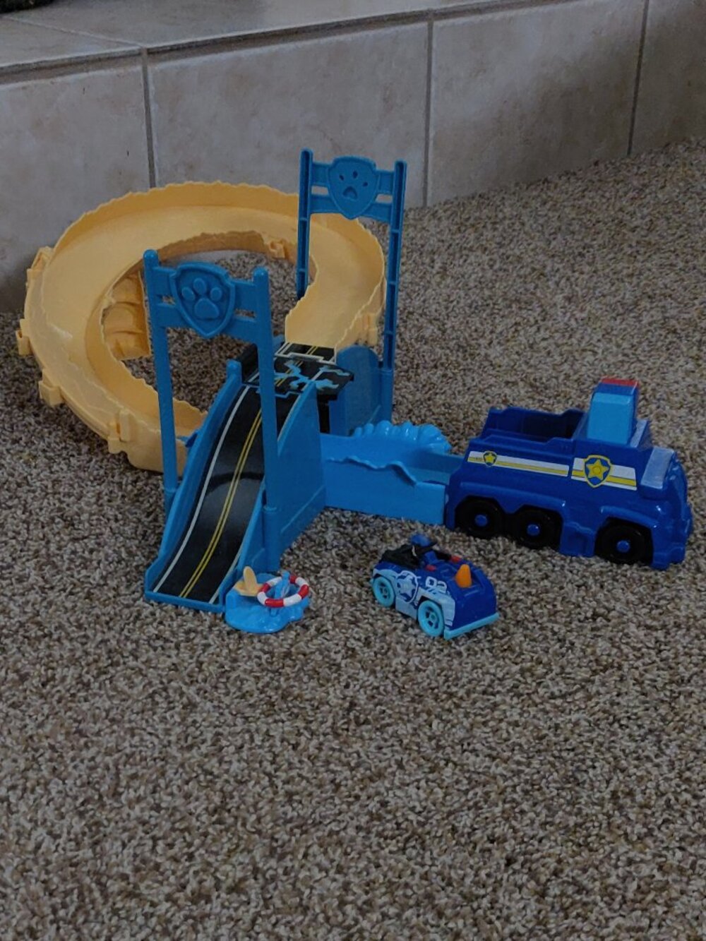 Paw Patrol True Metal Chase Rescue Track Set With Die Cast Car